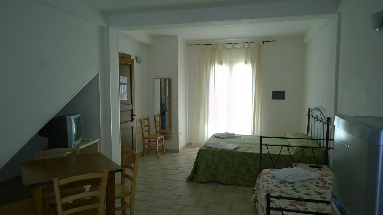 Family Village Otranto Аліміні Екстер'єр фото